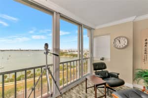 555 GULFSTREAM AVENUE, SARASOTA, FL 34236 Sold 12/14/23