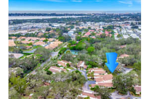 6910 WOODWIND DRIVE, SARASOTA, FL 34231 Sold 12/21/23
