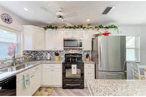 6055 LILLI WAY, BRADENTON, FL 34207 Sold 02/28/24