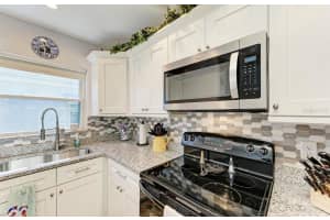 6055 LILLI WAY, BRADENTON, FL 34207 Sold 02/28/24