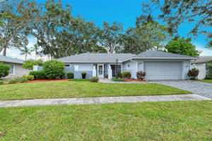 1801 SPRINGWOOD DRIVE, SARASOTA, FL 34232 Sold 12/14/23
