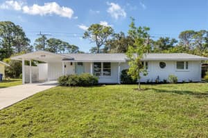 2428 GULF GATE DRIVE, SARASOTA, FL 34231 Sold 01/05/24