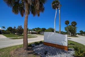 2428 GULF GATE DRIVE, SARASOTA, FL 34231 Sold 01/05/24