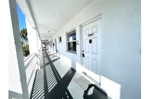 5891 TODD STREET, BRADENTON, FL 34207 Sold 05/10/24
