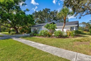 6519 WATERFORD CIRCLE, SARASOTA, FL 34238 Sold 01/25/24