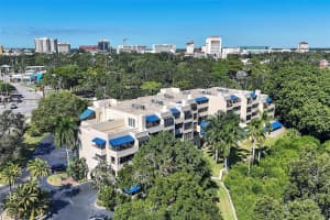 825 OSPREY AVENUE, SARASOTA, FL 34236 Sold 03/14/24