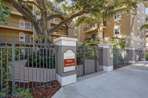 1268 11TH STREET, SARASOTA, FL 34236 Sold 12/12/24