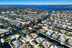 4715 SPINNAKER DRIVE, BRADENTON, FL 34208 Sold 02/14/24