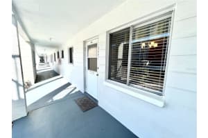 5893 GARDEN LANE, BRADENTON, FL 34207 Sold 11/17/23