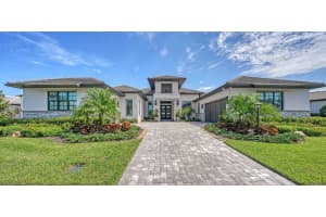 720 CROSSWIND AVENUE, SARASOTA, FL 34240 Sold 04/19/24