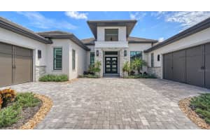 720 CROSSWIND AVENUE, SARASOTA, FL 34240 Sold 04/19/24