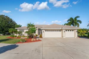 7212 SPUR COURT, SARASOTA, FL 34243 Sold 11/17/23