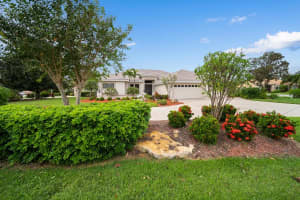 7212 SPUR COURT, SARASOTA, FL 34243 Sold 11/17/23