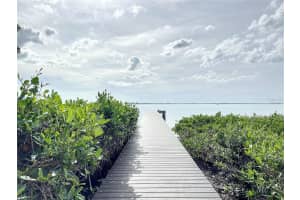 7612 WESTMORELAND DRIVE, SARASOTA, FL 34243 Sold 03/08/24