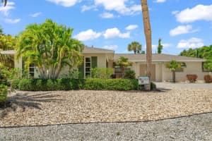5579 CAPE AQUA DRIVE, SARASOTA, FL 34242 Sold 12/07/23
