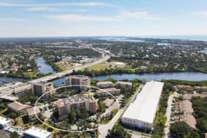 5591 CANNES CIRCLE, SARASOTA, FL 34231 Sold 10/24/24