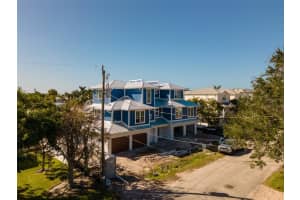 125 51ST STREET, HOLMES BEACH, FL 34217 Sold 01/18/25