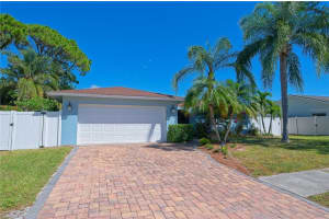 3947 LEMONWOOD DRIVE, SARASOTA, FL 34232 Sold 02/12/24