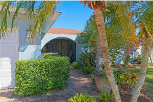 3947 LEMONWOOD DRIVE, SARASOTA, FL 34232 Sold 02/12/24