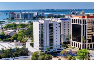 300 PINEAPPLE AVENUE, SARASOTA, FL 34236 Sold 04/04/24
