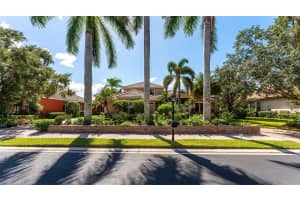 5316 HUNT CLUB WAY, SARASOTA, FL 34238 Sold 12/08/23