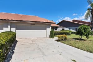 3895 WILSHIRE DRIVE, SARASOTA, FL 34238 Sold 04/23/24