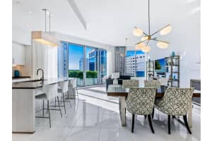 111 PINEAPPLE AVENUE, SARASOTA, FL 34236 Sold 04/15/24