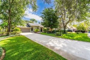 1046 GREYSTONE LANE, SARASOTA, FL 34232 Sold 01/12/24