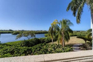 5440 EAGLES POINT CIRCLE, SARASOTA, FL 34231 Sold 01/02/24