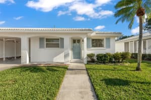 898 SPANISH DRIVE, LONGBOAT KEY, FL 34228 Sold 12/01/23
