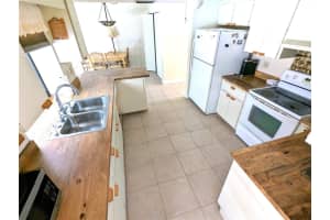 1526 GEORGETOWNE LANE, SARASOTA, FL 34232 Sold 11/28/23