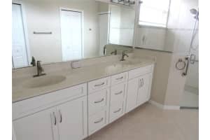 7141 RUE DE PALISADES #28, SARASOTA, FL 34238 Sold 06/12/24