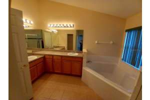 905 BALMORAL DRIVE, DAVENPORT, FL 33896 Sold 02/23/24