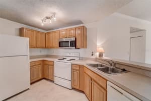 5552 BENTGRASS DRIVE, SARASOTA, FL 34235 Sold 12/07/23