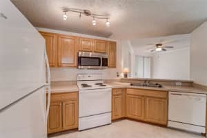 5552 BENTGRASS DRIVE, SARASOTA, FL 34235 Sold 12/07/23