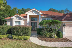 10127 WOODBORNE PLACE, BRADENTON, FL 34202 Sold 12/29/23