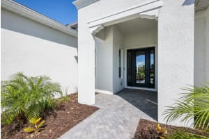 2574 PARADISE PLUM DRIVE, SARASOTA, FL 34240 Sold 03/20/24