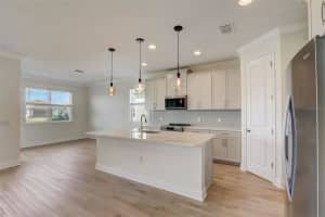 5806 LONG SHORE LOOP, SARASOTA, FL 34238 Sold 04/25/24