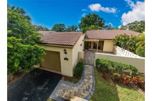 6404 SUN EAGLE LANE, BRADENTON, FL 34210 Sold 02/09/24
