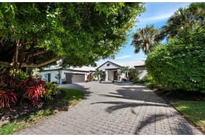 355 ROYAL FLAMINGO DRIVE, SARASOTA, FL 34236 Sold 02/01/24