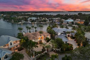 1384 HARBOR DRIVE, SARASOTA, FL 34239 Sold 01/30/24
