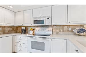 MLS# MFRA4588730, Sarasota, Florida 34242