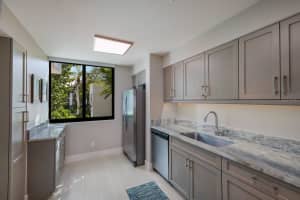 827 BAYPORT WAY, LONGBOAT KEY, FL 34228 Sold 04/01/24