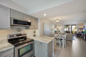 827 BAYPORT WAY, LONGBOAT KEY, FL 34228 Sold 04/01/24