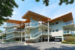 225 SANDS POINT ROAD, LONGBOAT KEY, FL 34228 Sold 06/27/24