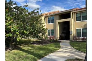 4005 Crockers Lake Blvd, Sarasota, FL 34238, Sold 05/16/24