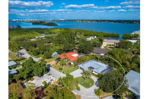 622 TROPICAL CIRCLE, SARASOTA, FL 34242 Sold 06/27/24
