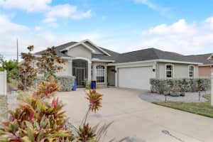 5341 ASHTON MANOR DRIVE, SARASOTA, FL 34233 Sold 12/22/23