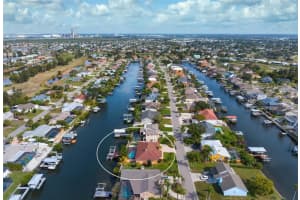 903 GOLF ISLAND DRIVE, APOLLO BEACH, FL 33572 Sold 05/28/24