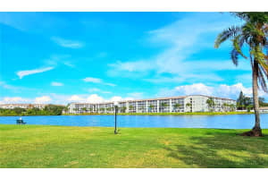 3853 LAKE BAYSHORE DRIVE, BRADENTON, FL 34205 Sold 01/22/24